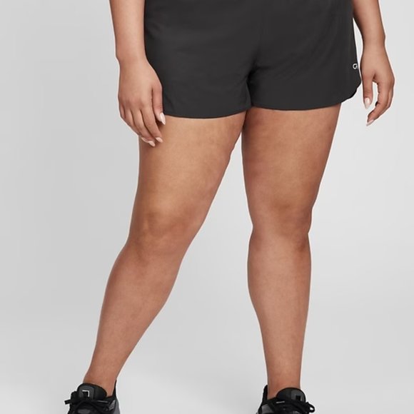 GapFit Dark Gray 3" Runaround Shorts / NWT/ Size XL - Picture 3 of 10